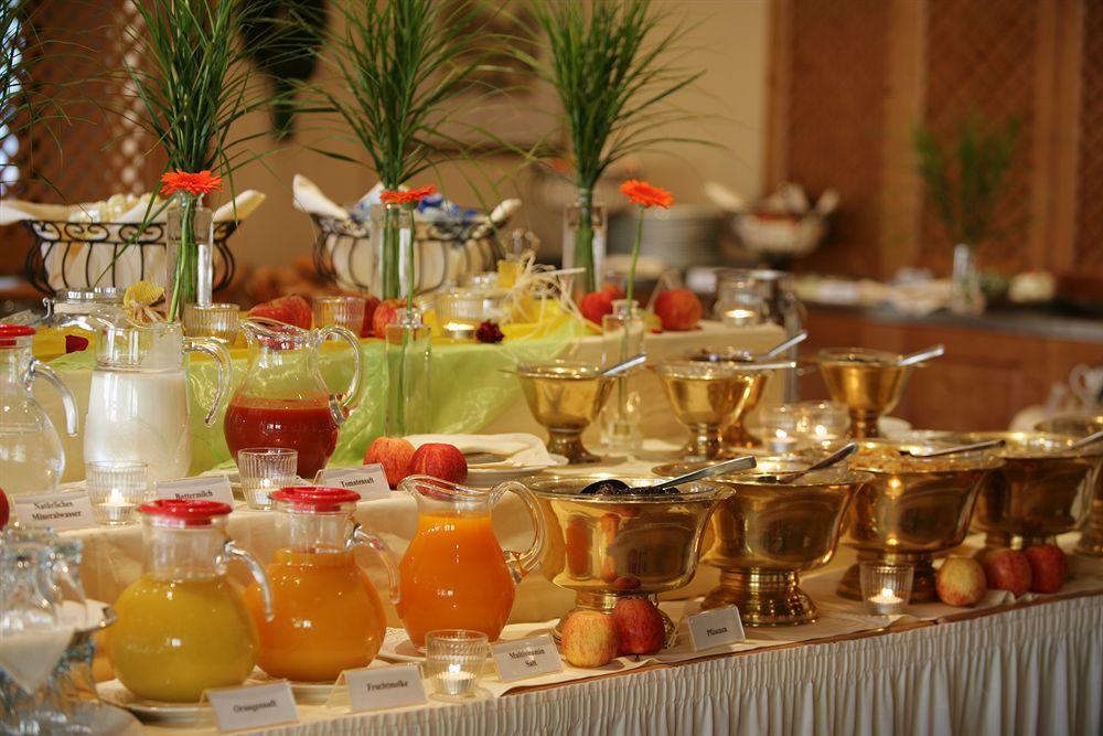 Wunsch Hotel Muerz - Natural Health & Spa Hotel باد فسينغ المظهر الخارجي الصورة