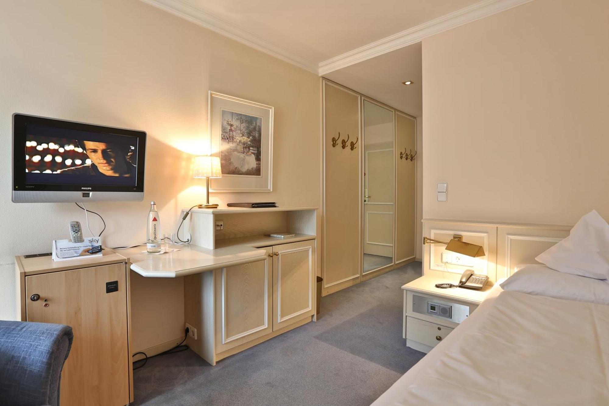 Wunsch Hotel Muerz - Natural Health & Spa Hotel باد فسينغ الغرفة الصورة