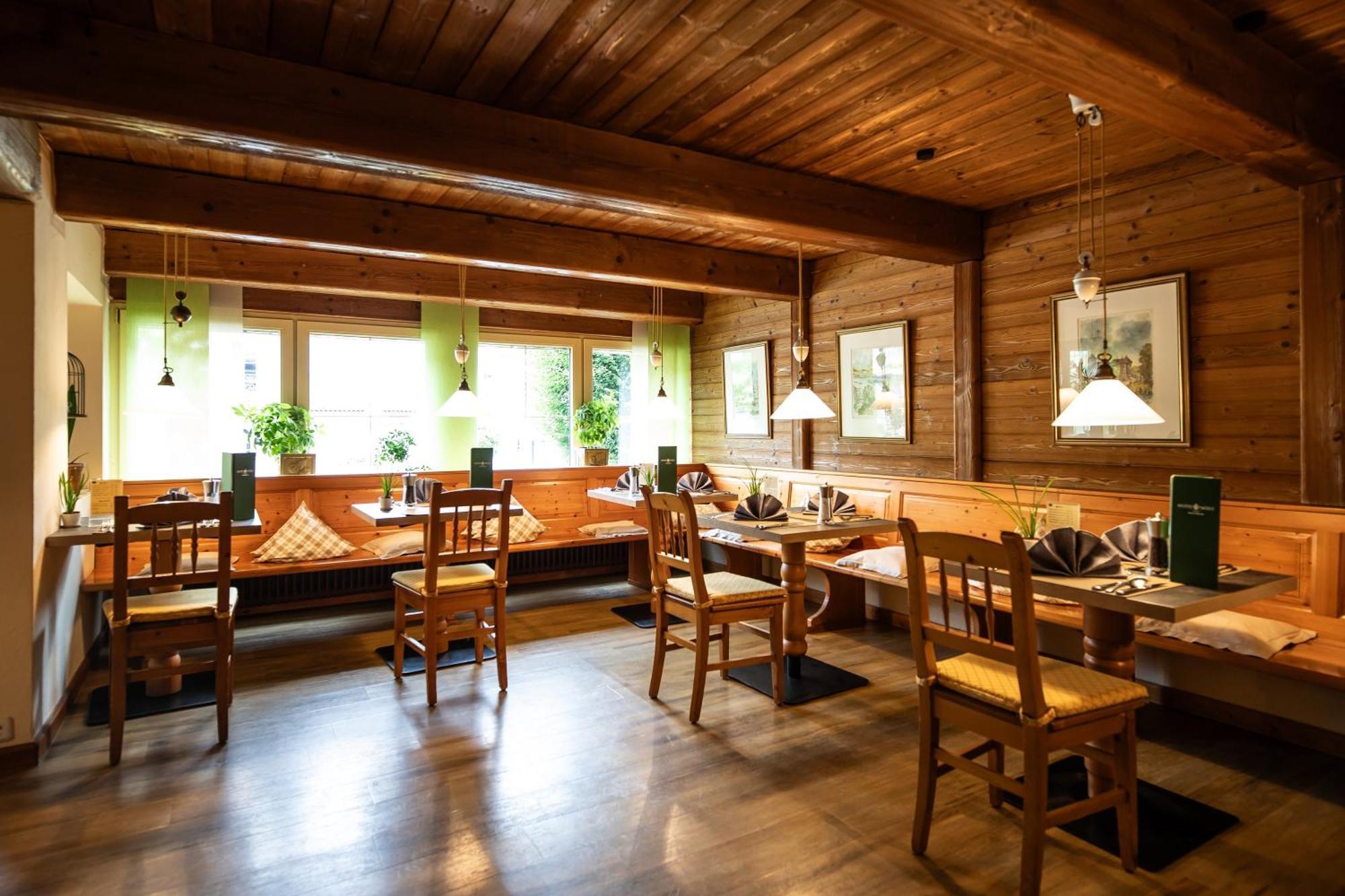 Wunsch Hotel Muerz - Natural Health & Spa Hotel باد فسينغ المظهر الخارجي الصورة