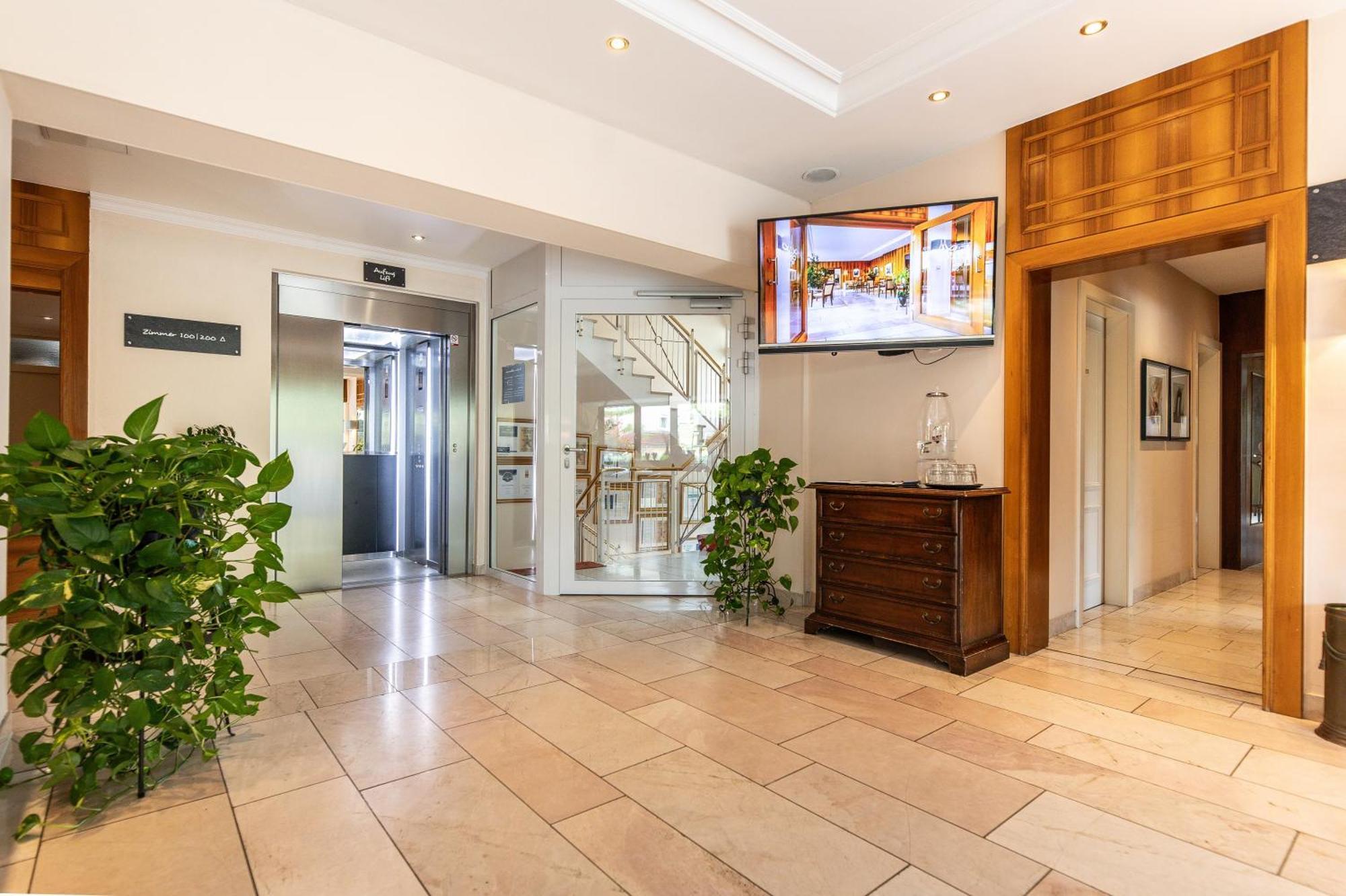 Wunsch Hotel Muerz - Natural Health & Spa Hotel باد فسينغ المظهر الخارجي الصورة
