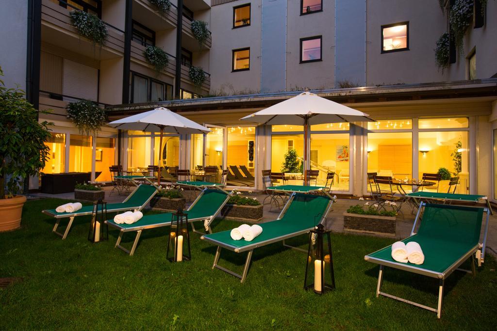Wunsch Hotel Muerz - Natural Health & Spa Hotel باد فسينغ المظهر الخارجي الصورة