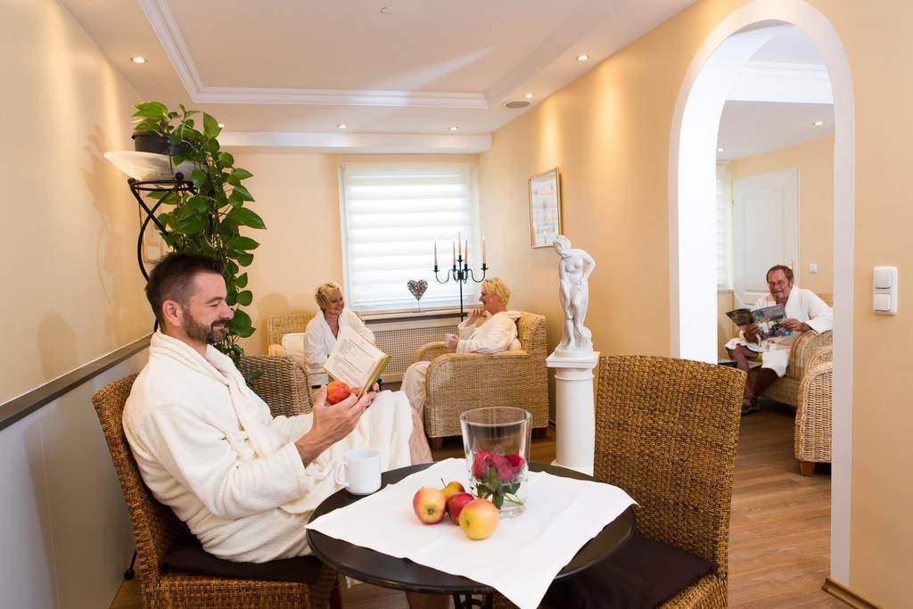 Wunsch Hotel Muerz - Natural Health & Spa Hotel باد فسينغ المظهر الخارجي الصورة