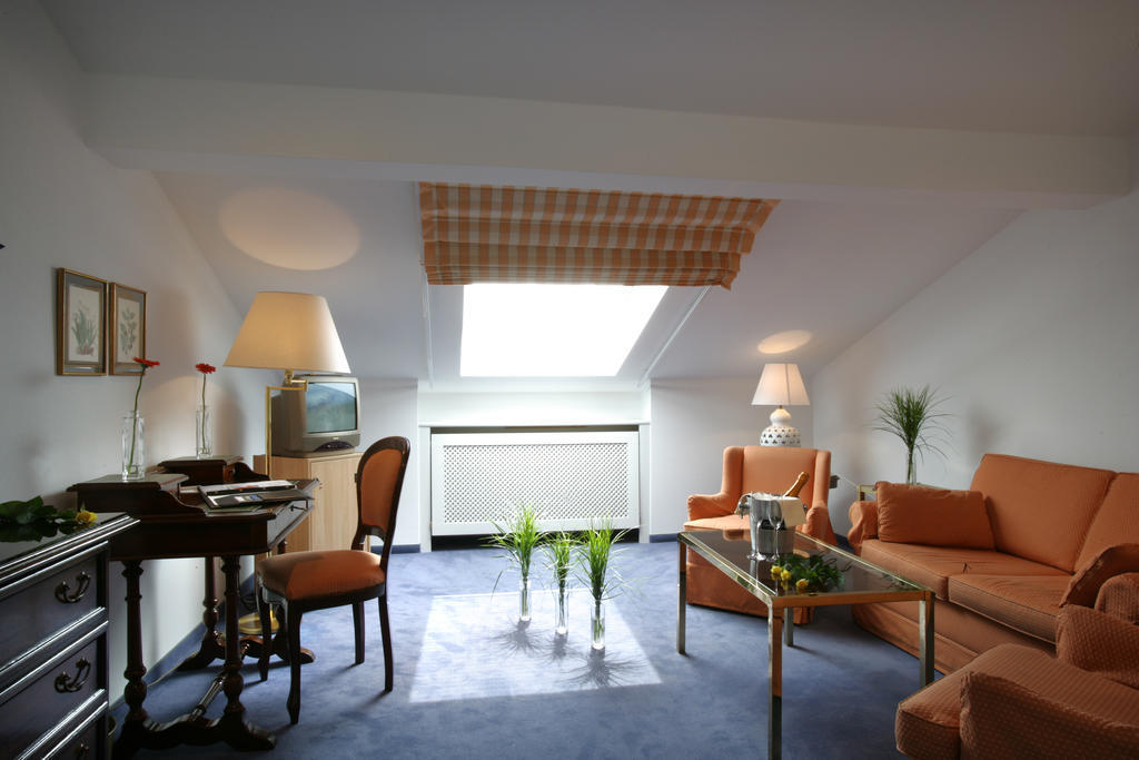 Wunsch Hotel Muerz - Natural Health & Spa Hotel باد فسينغ الغرفة الصورة